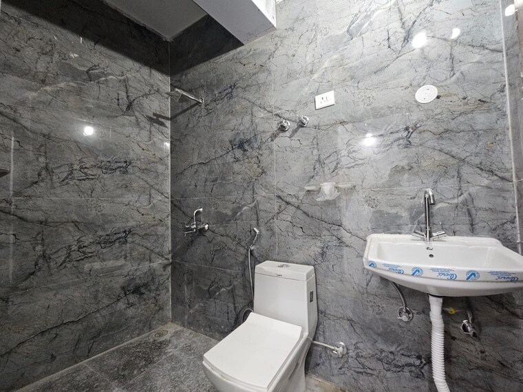 Bathroom, saket 1 RK 480 Sq.Ft. Apartment In Saket Delhi 9666109