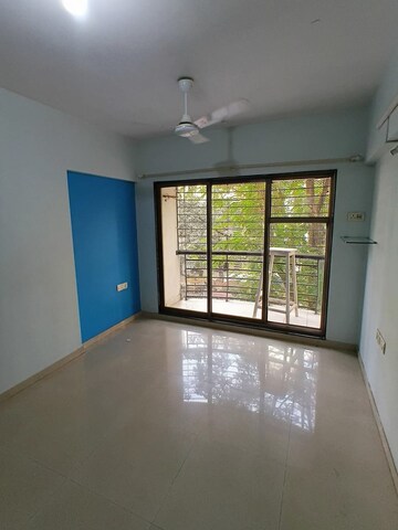 Room in 2 BHK Apartment at Lokhandwala Infrastructure Spring Leaf, Kandivali East – for Rent