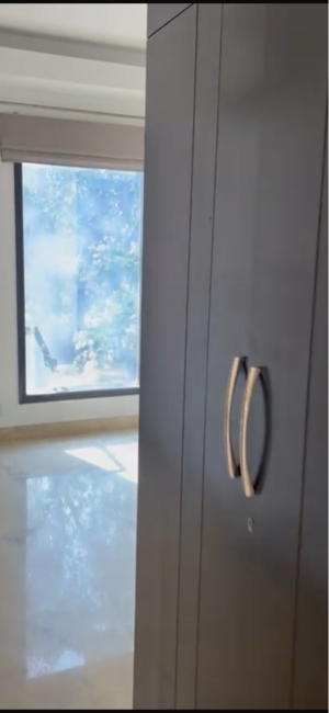 Furnished Amenities in 4 BHK Builder Floor at Neeti Bagh – for Rent