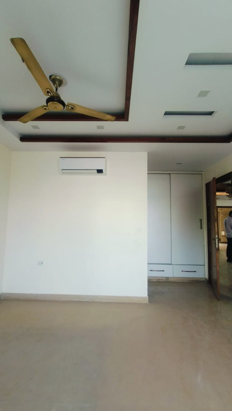 Room, omaxe-royal-residency-faridabad 3 Bedroom 1925 Sq.Ft. Apartment In Sector 79 Faridabad 9666119