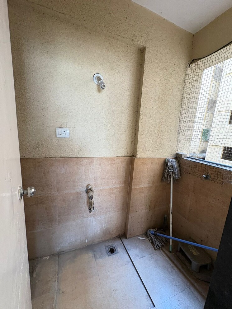 Bathroom, sree-mangal-aishwaryam-greens-phase-ii 3 Bedroom 1300 Sq.Ft. Apartment In Wakad Pune 9666140