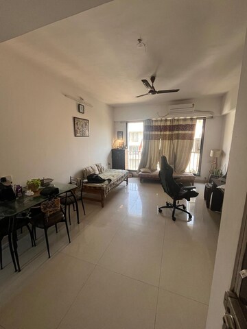 Living Room in 2 BHK Apartment at Sindhi Society, Chembur – for Rent