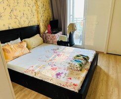 3.5 BHK + Servant Room Apartment For Sale in Kashish Manor One