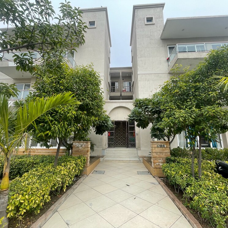 Exterior View, bptp-amstoria 3 Bedroom 2229 Sq.Ft. Builder Floor In Sector 102 Gurgaon 9666160