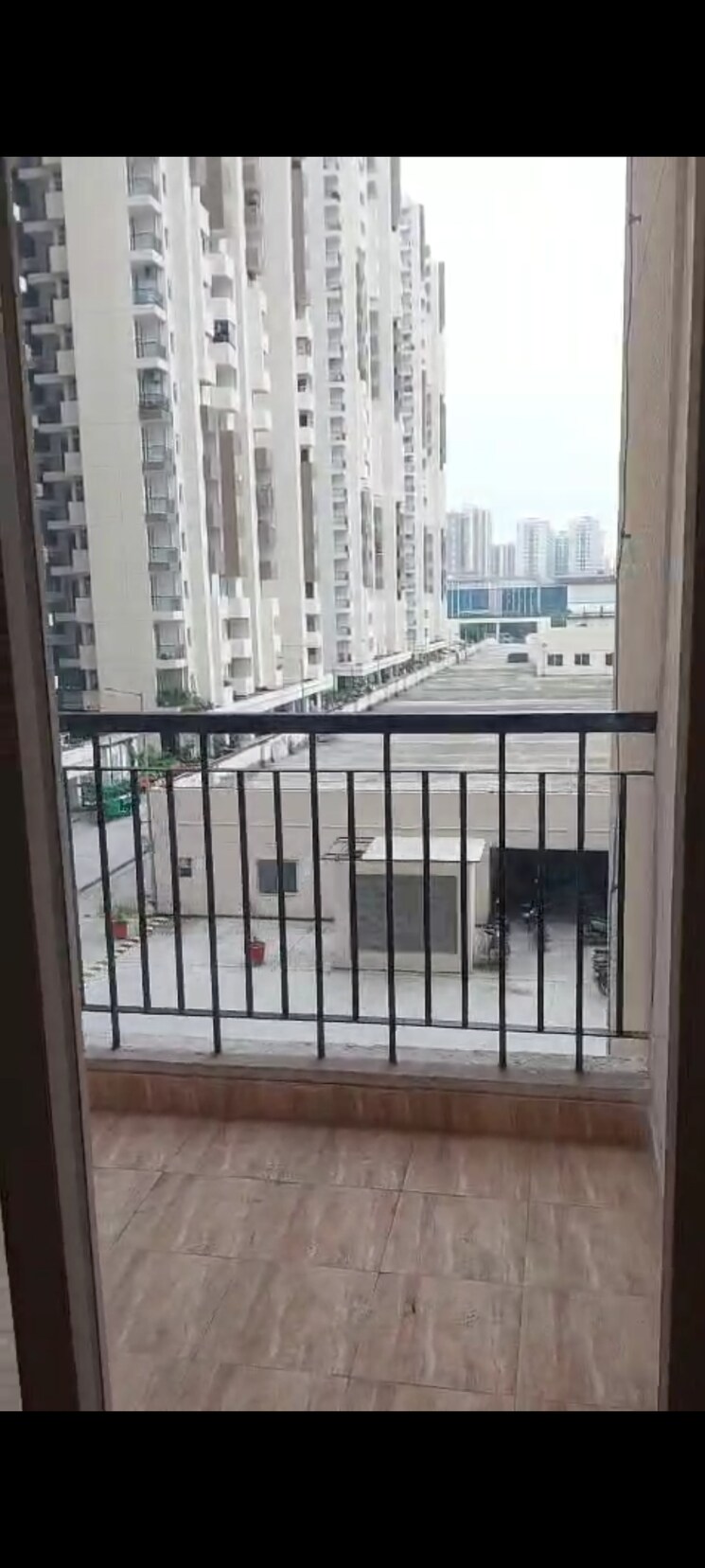 Balcony, amrapali-leisure-park 2 Bedroom 1125 Sq.Ft. Apartment In Amrapali Leisure Valley Greater Noida 9666192