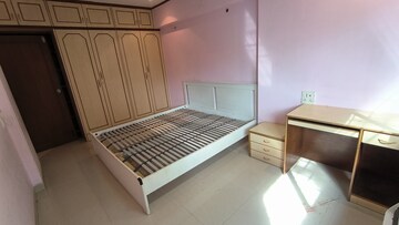 Bedroom in 2 BHK Apartment at Prabhadevi – for Rent