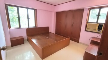 Room in 2 BHK Apartment at Prabhadevi – for Rent