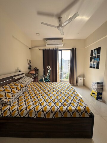Bedroom in 1 BHK Apartment at Sindhi Society, Chembur – for Rent