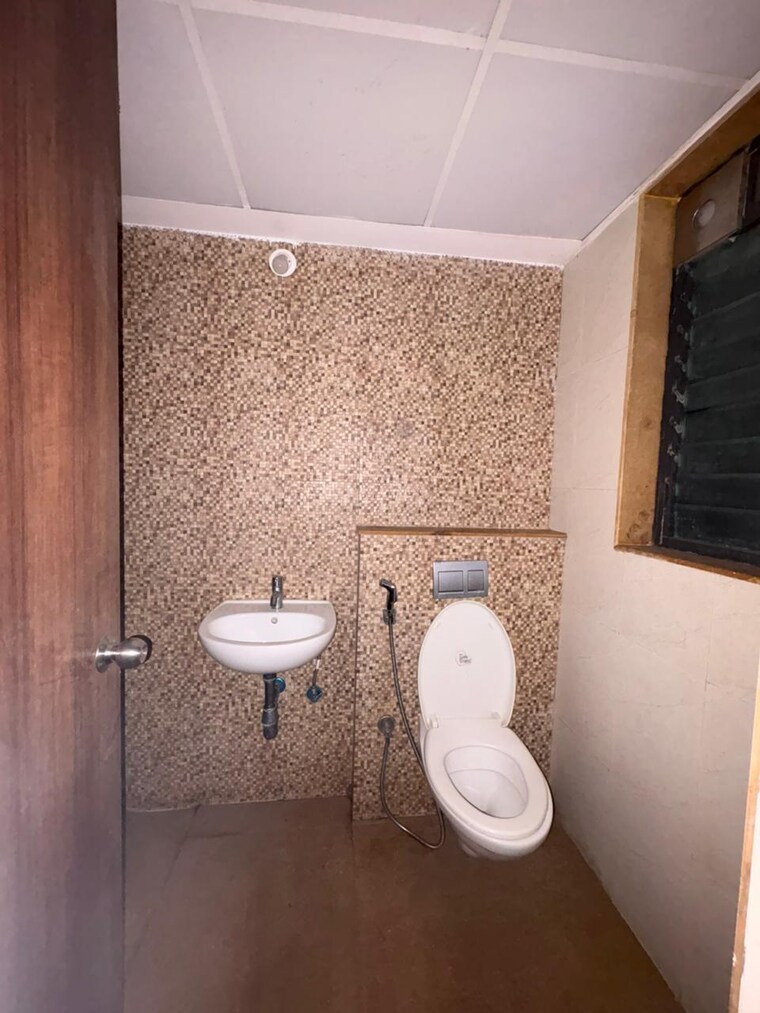 Bathroom, lodha-downtown 2 Bedroom 585 Sq.Ft. Apartment In Dombivli East Thane 9666236