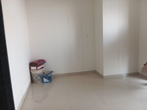 Room in 1 BHK Apartment at Runwal Eirene, Balkum Pada – for Rent