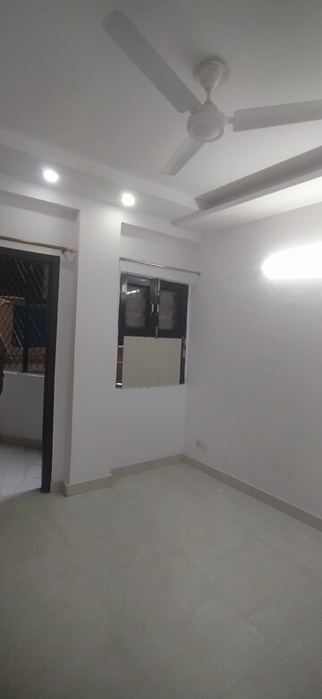 Furnished Amenities in 2 BHK Builder Floor at Khirki Extension – for Sale