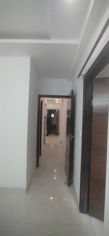 Furnished Amenities in 2 BHK Builder Floor at Khirki Extension – for Sale