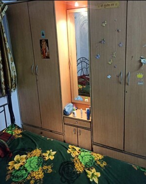 Furnished Amenities in 2 BHK Apartment at Ganraj Estate CHS, Hadapsar – for Rent