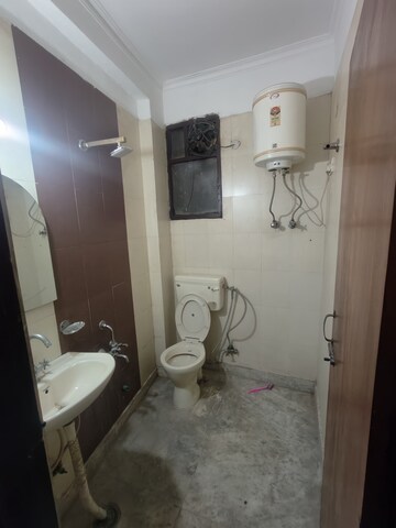 Bathroom in 2 BHK Builder Floor at Saket – for Rent