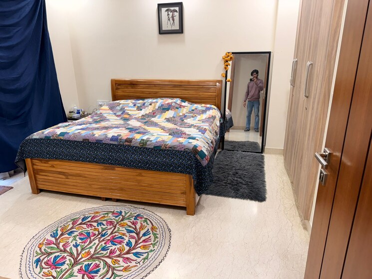 Bedroom, safdarjung enclave 3 Bedroom 1125 Sq.Ft. Builder Floor In Safdarjung Enclave Delhi 9666255