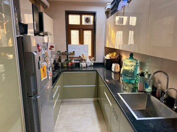 Kitchen in 3 BHK Builder Floor at Safdarjung Enclave – for Rent