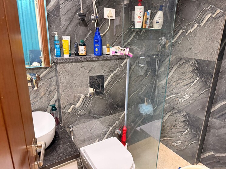 Team Area, safdarjung enclave 3 Bedroom 1125 Sq.Ft. Builder Floor In Safdarjung Enclave Delhi 9666255