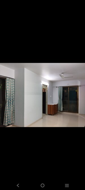 Room in 2 BHK Apartment at Gala Glory, Bopal – for Rent