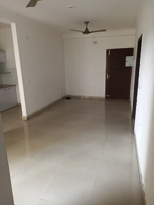 2 BHK Builder Floor For Rent in Kanth Road