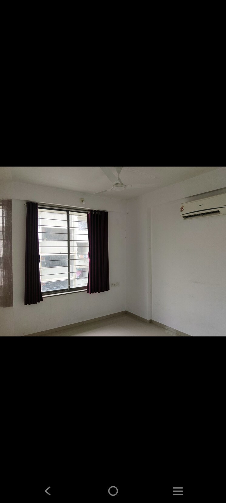Room, sangani-shaligram-lakeview 3 Bedroom 2800 Sq.Ft. Penthouse In Near Vaishno Devi Circle On Sg Highway Ahmedabad 9666300