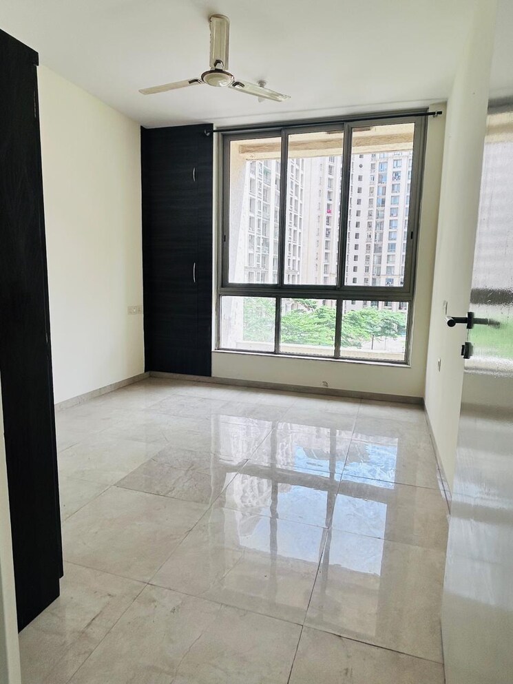 Room, om-sai-plaza 1 Bedroom 360 Sq.Ft. Apartment In Ghodbunder Road Thane 9666312