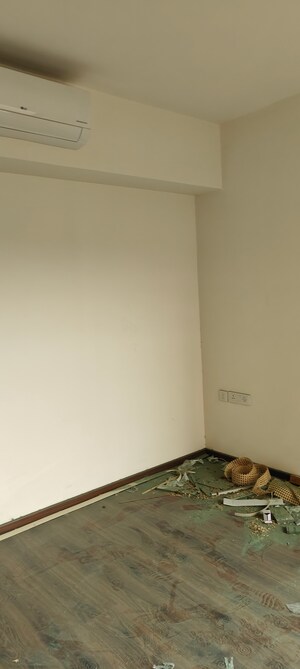 Room in 3 BHK Apartment at Adani Samsara Vilasa, Sector 63 – for Sale