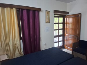 Bedroom in 3 BHK Villa at Sector 11 – for Rent