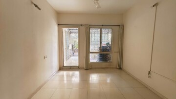 Room in 3 BHK Apartment at Naiknavare Sylvan Heights, Aundh – for Rent