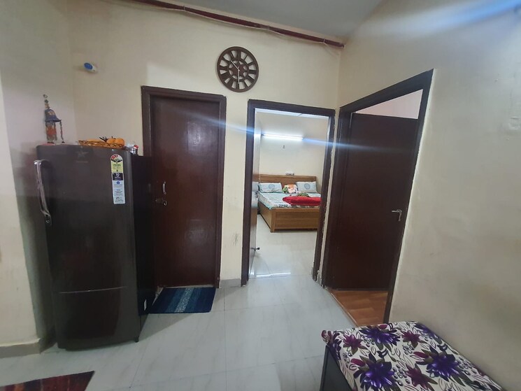 Living Room, srs-royal-hills 2 Bedroom 906 Sq.Ft. Apartment In Sector 87 Faridabad 9666376