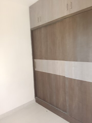 Furnished Amenities in 2 BHK Apartment at Manikonda – for Rent