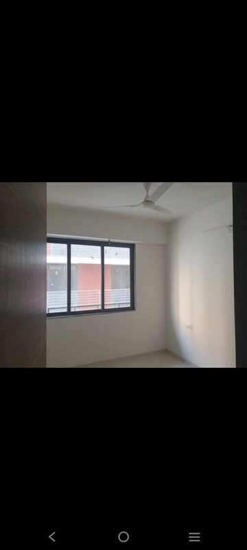 Room in 3 BHK Apartment at 42 Parkview, Science City – for Rent