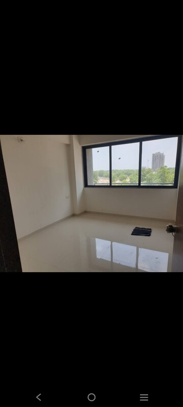 Room in 3 BHK Apartment at 42 Parkview, Science City – for Rent