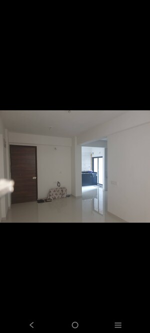 Room in 3 BHK Apartment at 42 Parkview, Science City – for Rent