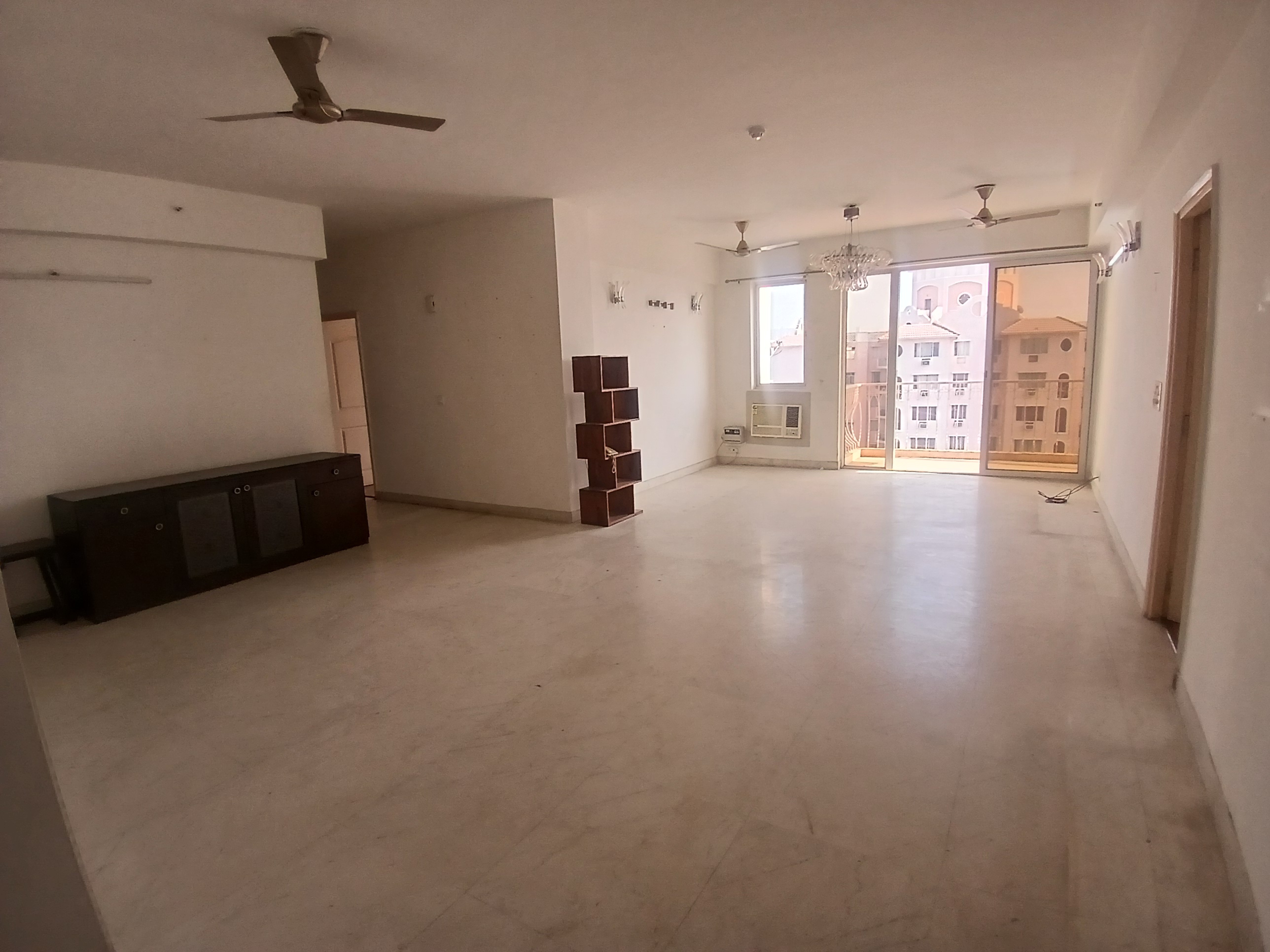 4 BHK Apartment For Rent in DLF Trinity Towers
