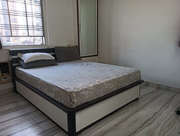 2 BHK Apartment For Sale in Vijay Chambers, Girgaon