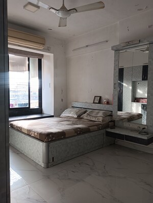 Bedroom in 2 BHK Apartment at Vijay Chambers, Girgaon – for Sale