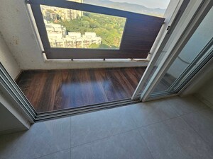 Furnished Amenities in 2 BHK Apartment at Gundecha Trillium, Kandivali East – for Rent