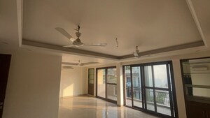 Room in 4 BHK Apartment at Saket – for Rent