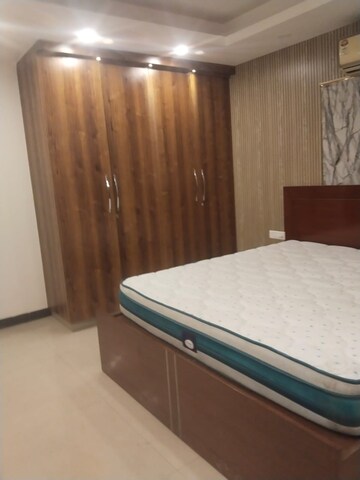 Bedroom in 4 BHK Apartment at Saket – for Rent