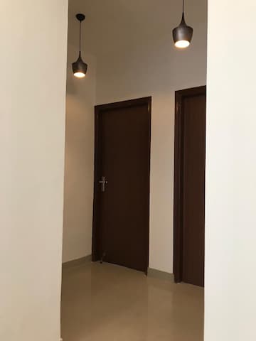 Room in 4 BHK Apartment at Piedmont Taksila Heights, Sector 37c – for Sale