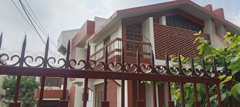 4 BHK Villa for Sale in Niralanagar, Lucknow