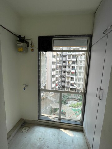 Room in 2 BHK Apartment at Godrej Central, Chembur – for Rent