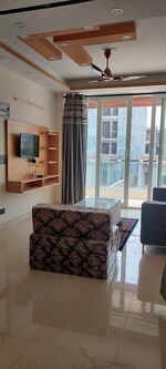 6 BHK 200 Sq.Mt. Independent House in Sector 133