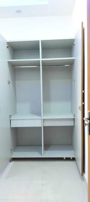 Building Lobby in Studio Builder Floor at Sector 44 – for Rent