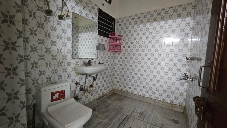 Bathroom, saket 2 Bedroom 850 Sq.Ft. Builder Floor In Saket Delhi 9666535