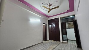 Room in 2 BHK Builder Floor at Saket – for Rent