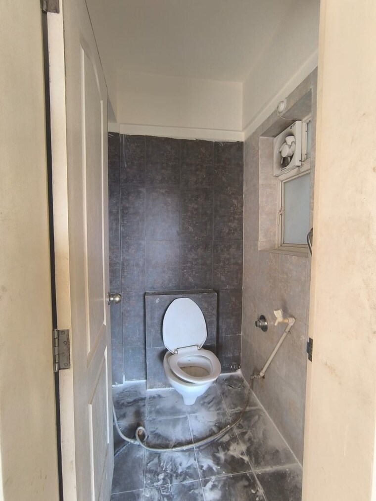 Bathroom, sheth-beverly-hills 1 Bedroom 650 Sq.Ft. Apartment In Hinjewadi Pune 9666542