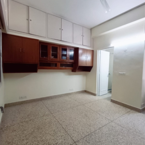 Room in 3 BHK Independent House at Safdarjung Development Area – for Rent