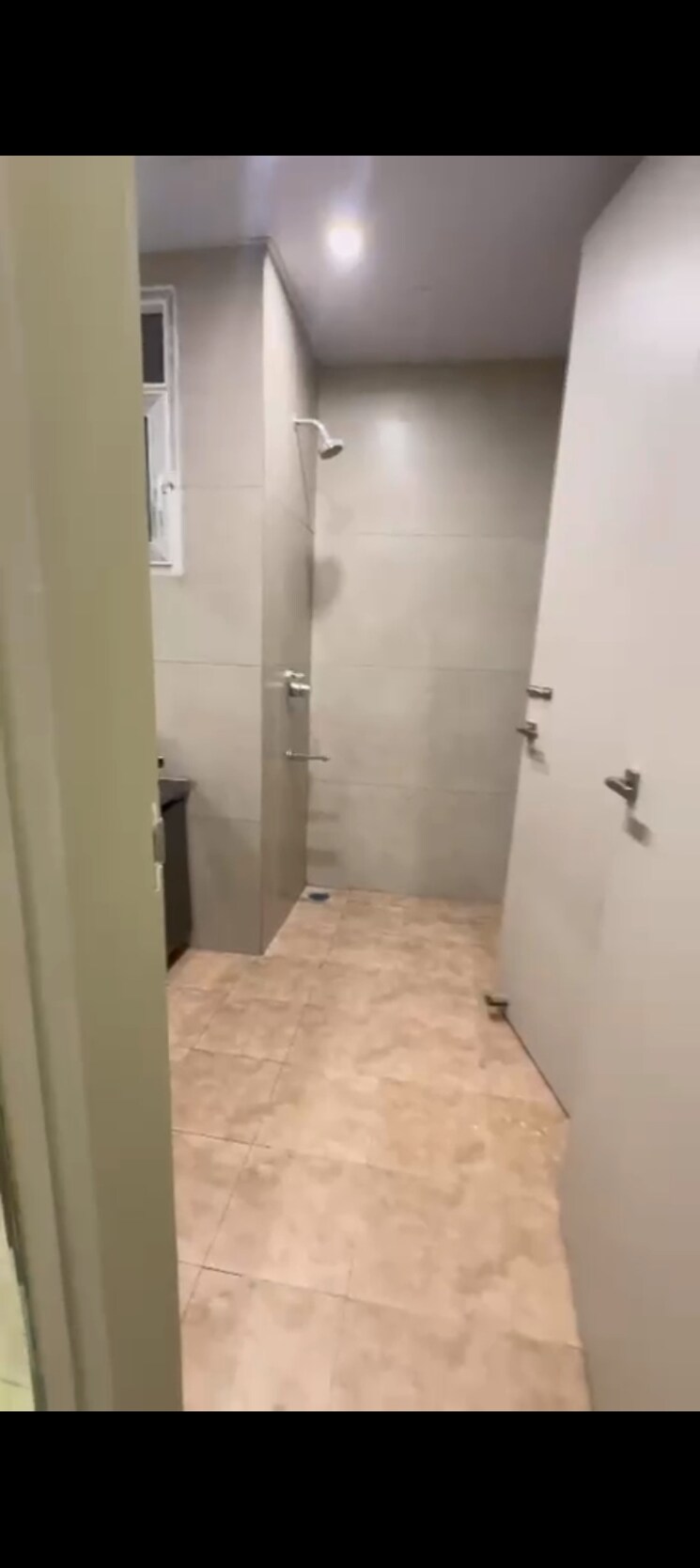 Bathroom, sav-gulnaar-meadows 3 Bedroom 200 Sq.Yd. Apartment In Ambala Highway Zirakpur 9666570