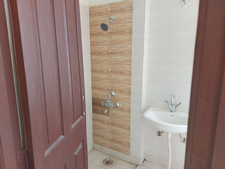 Bathroom, sector 5 2 Bedroom 1170 Sq.Ft. Apartment In Sector 5 Dharuhera 9666561